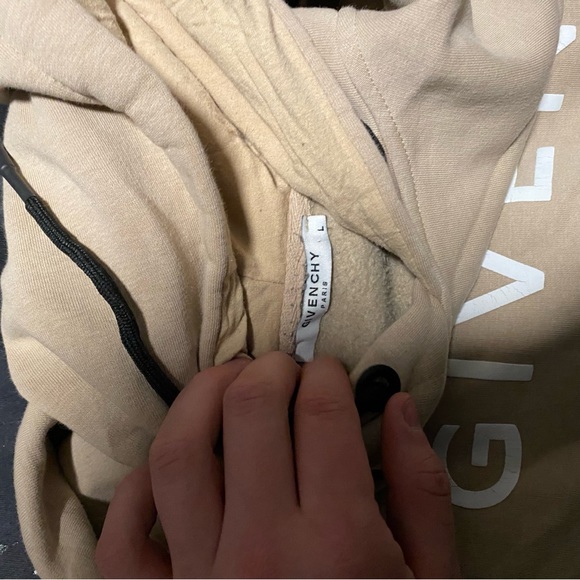 Lot of 3 Givenchy Sweaters Various Sizes - Picture 6 of 6